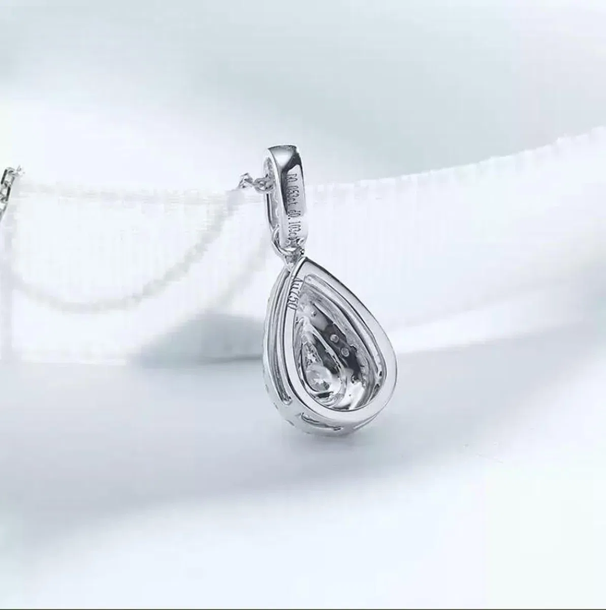Collar con colgante de metal, collar largo con colgante para mujer con diamante en forma de pera de 0,15 quilates, oro blanco y platino de 9/14/18 quilates