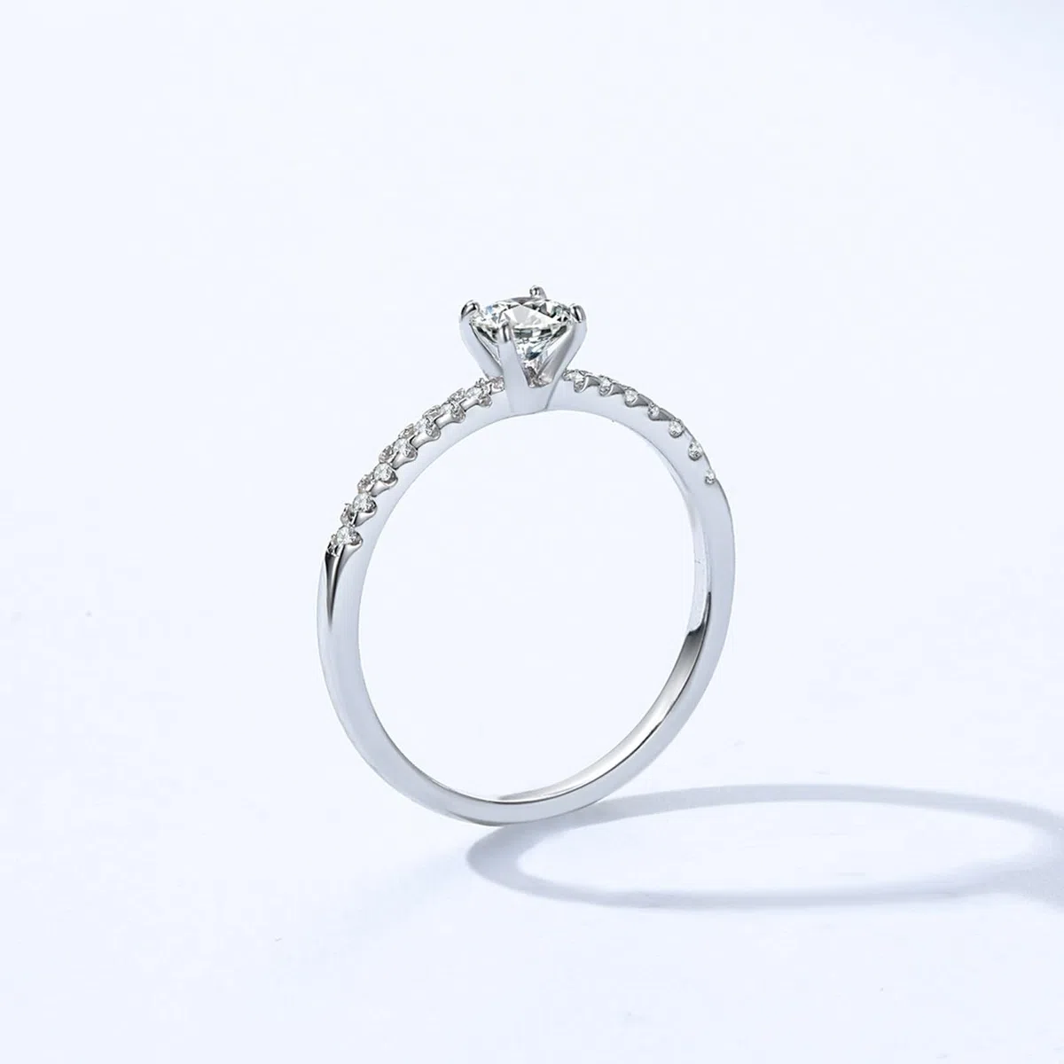 Anillos boho, anillo de oro blanco de 14 quilates elegante diseño de filas con 4 garras, diamante redondo de 0,25 quilates y moissanita, talla 50 (15,9)