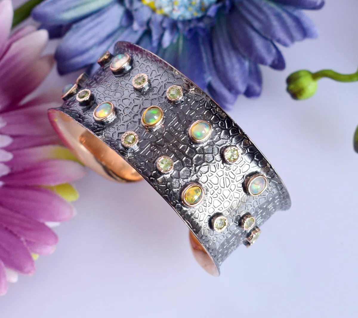 Brazalete de plata de ley 925 maciza de ópalo etíope y peridoto, fabulosa joya hecha a mano, regalo para ella, 8 inches, Gema, Ópalo etíope y peridoto