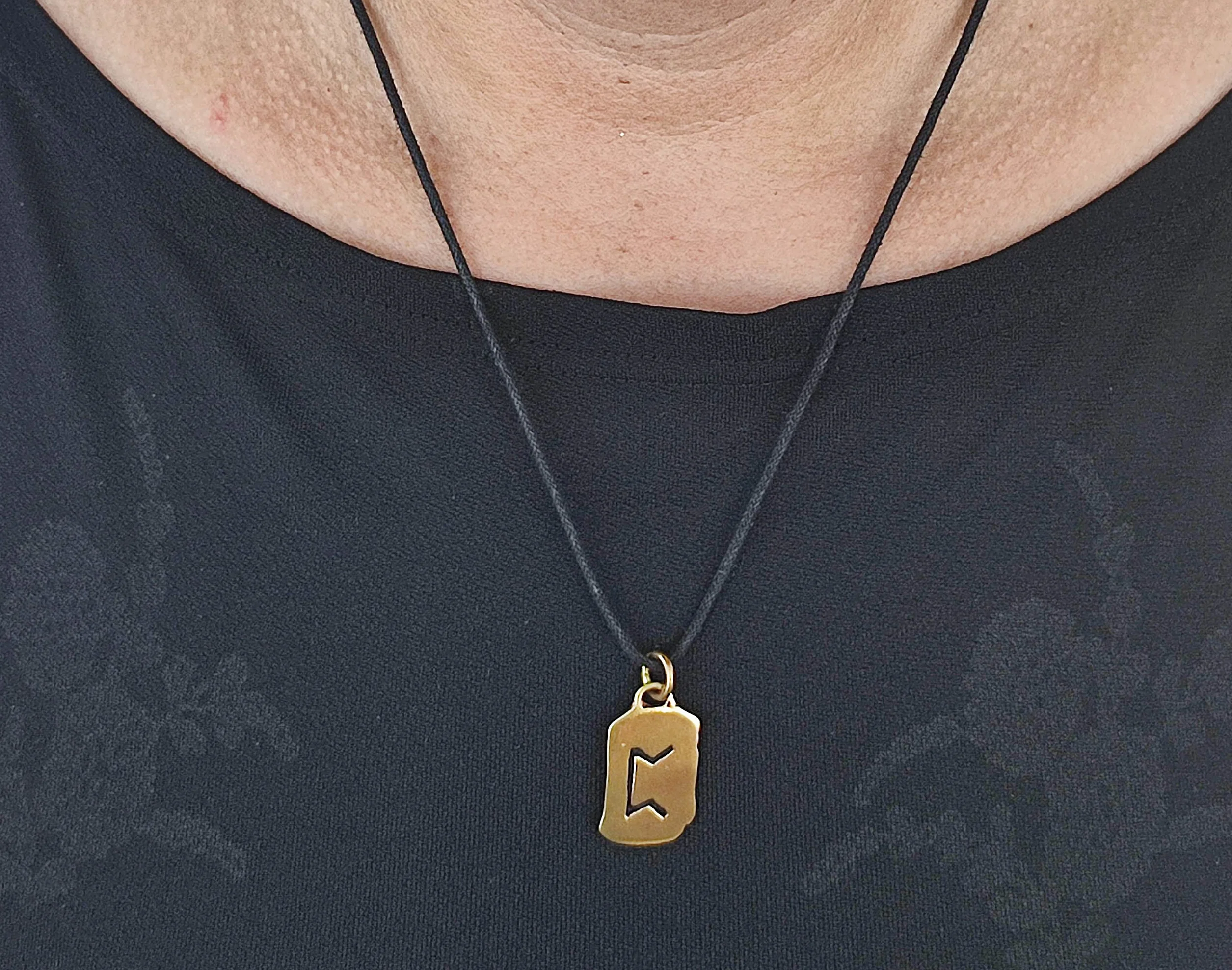 Kiss of Leather Colgante Runa Perthro de bronce nº 100, Bronce
