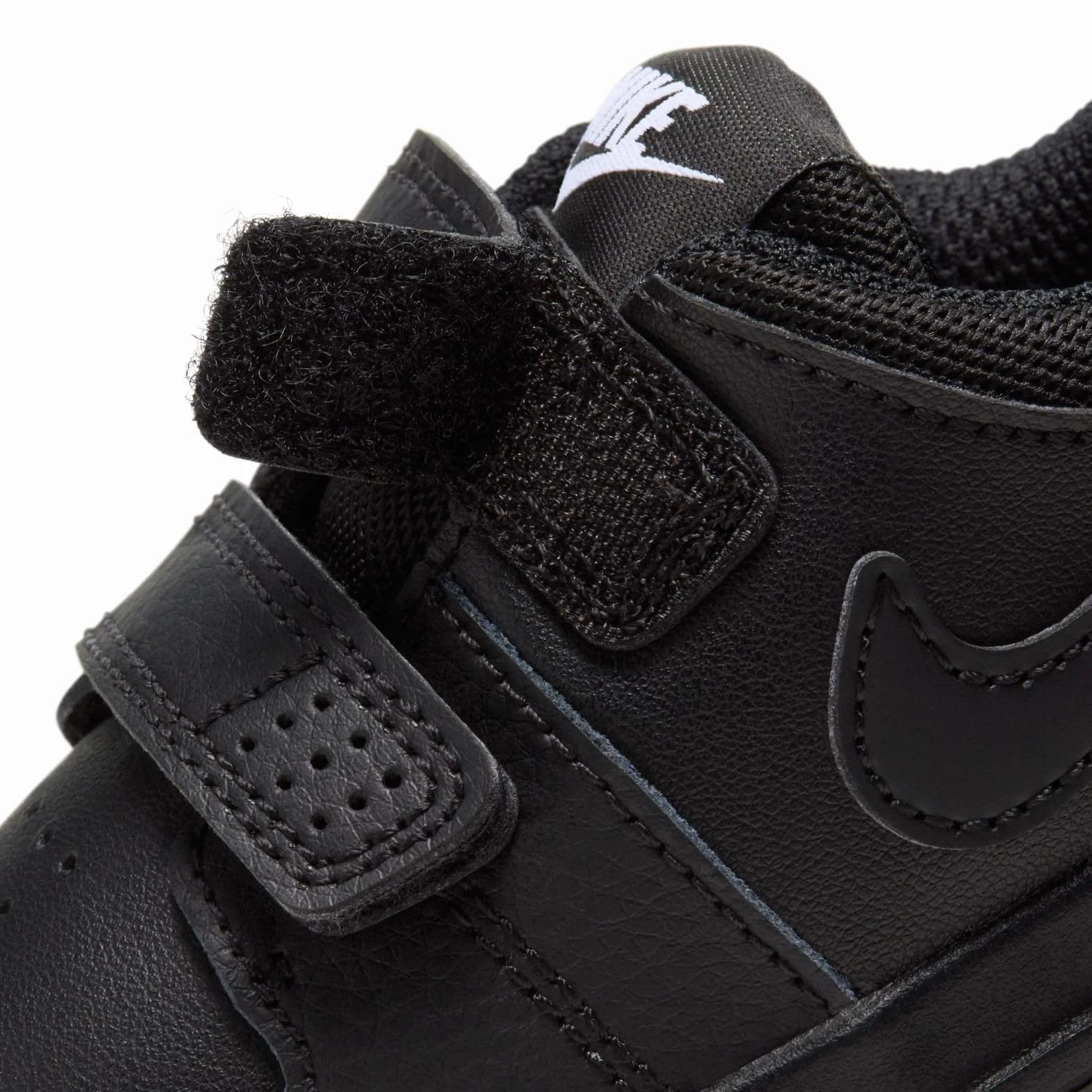 Nike Unisex Infantil Pico 5 (TDV), Black/Black, 19.5 EU