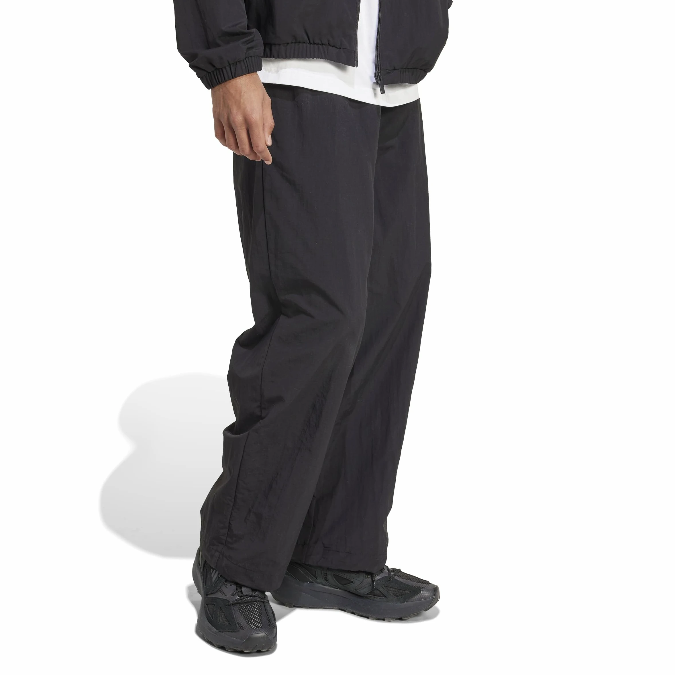adidas Men's Pantalón técnico con Logotipo pequeño y Dobladillo Abierto Essential