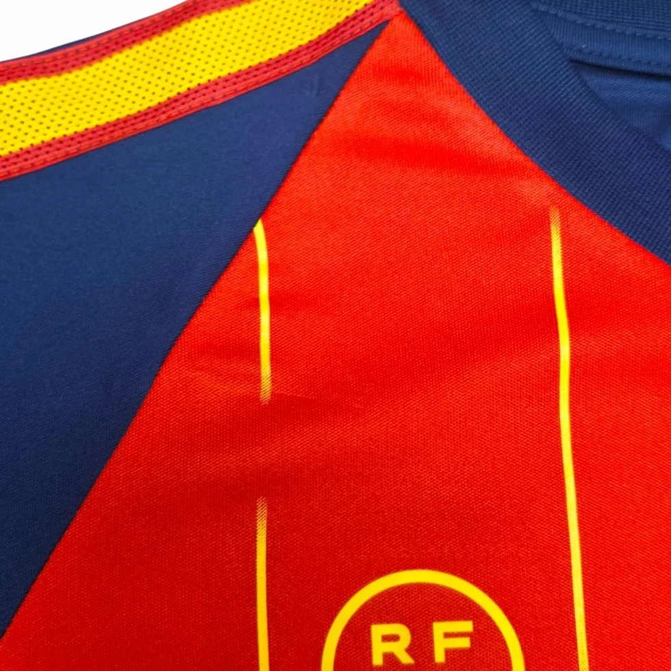 camiseta selección española mundial 2026-2028 replica oficial | Kit niño camiseta y pantalón | Unai Simón 23 | Roja | Equipación fútbol infantil | Cómoda y transpirable