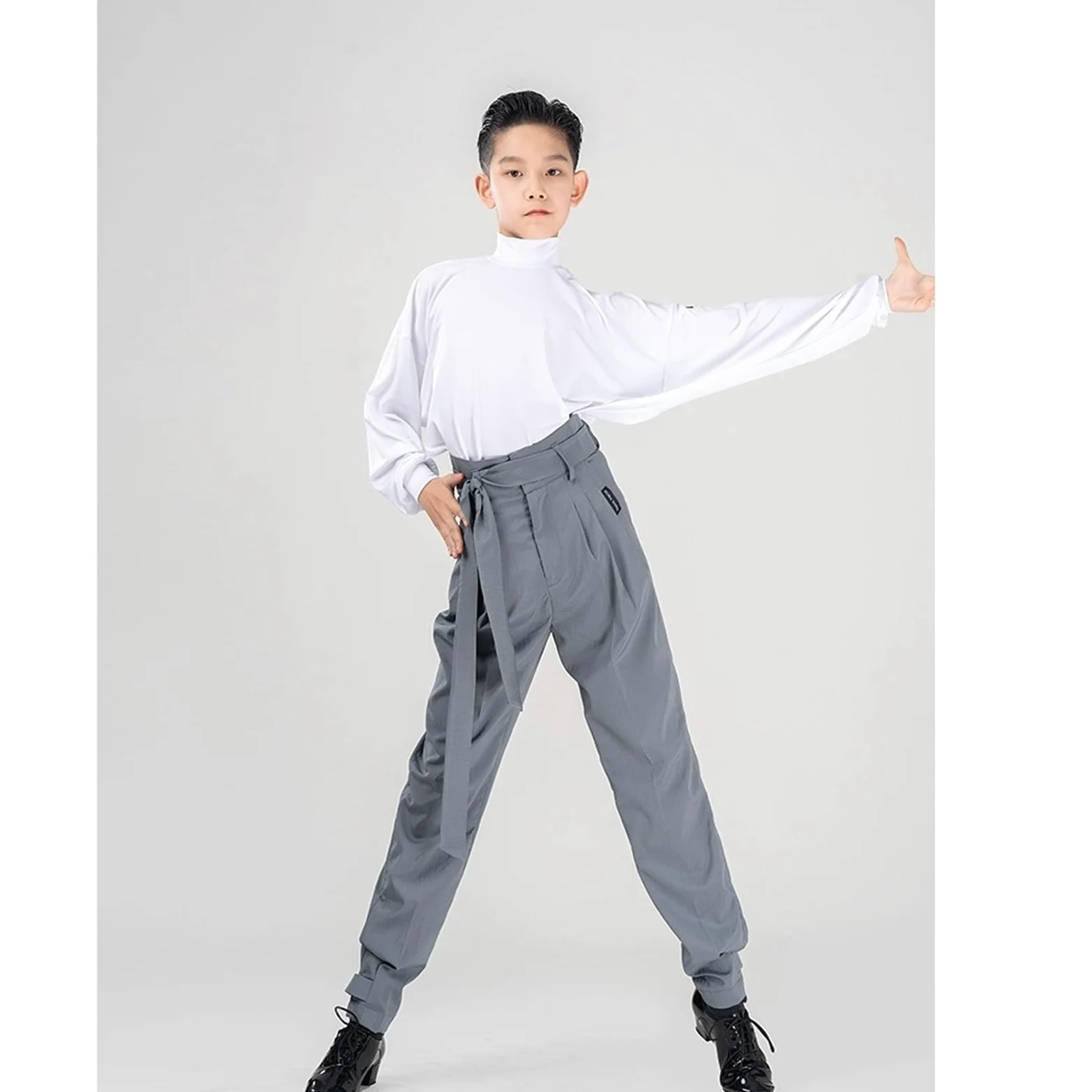Traje de actuación danés Latino for niños, Top Manga murciélago, Pantalones Cintura Alta, Ropa Baile salón, Tango, práctica for para Hombre, Salsa, Jazz, Danza(XXXS,Black Tops+Black Pant)