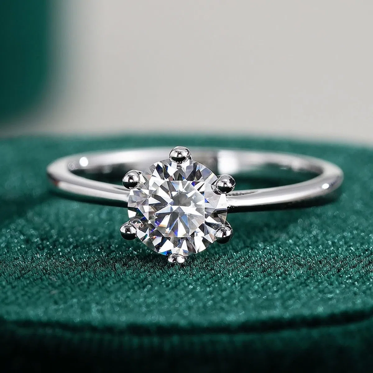 Anillos de mujer de oro blanco, anillos de boda de oro auténtico con moissanite de 1 ct solitario