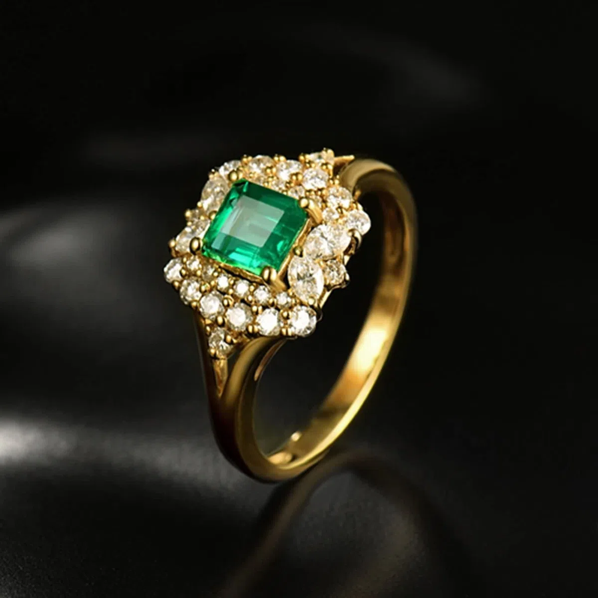 Anillo Esmeralda, Anillos Mujer Joya Oro Amarillo de 18K Esmeralda Cuadrada de 4 Puntas de 0,59 ct Con Diamante de 0,55 ct para Aniversario
