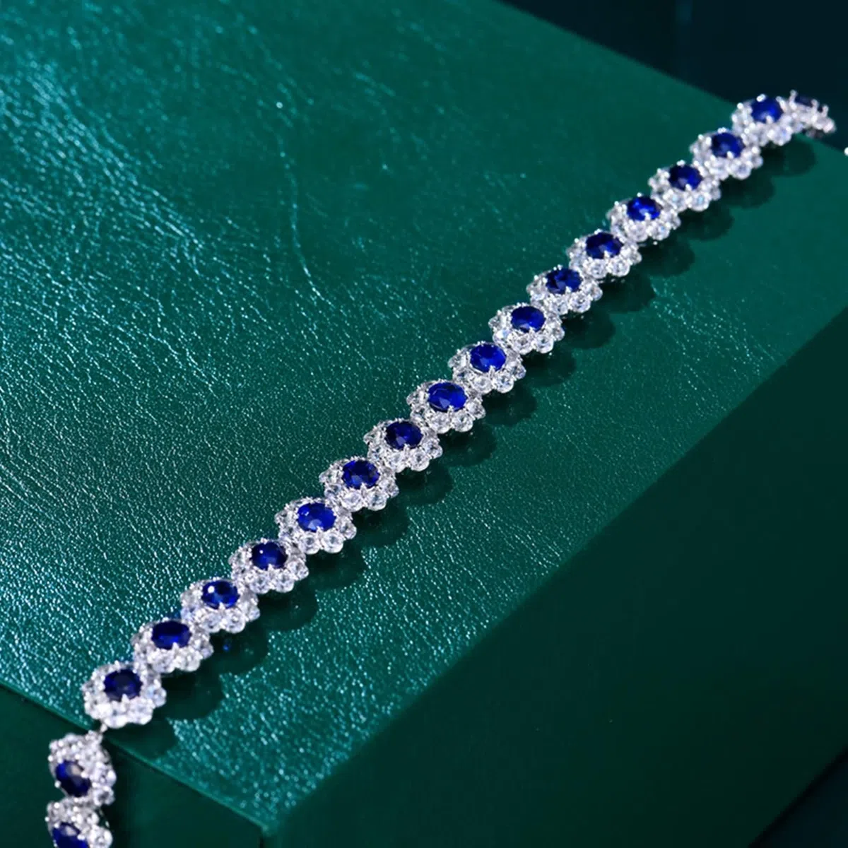 Pulseras Mujer Oro Blanco 9Kt / 14Kt / 18Kt, Flor y Redondo con Zafiro Creado de 7,7 ct y Diamante, Cadena 16 CM, Pulsera de Mujer Plata Azul