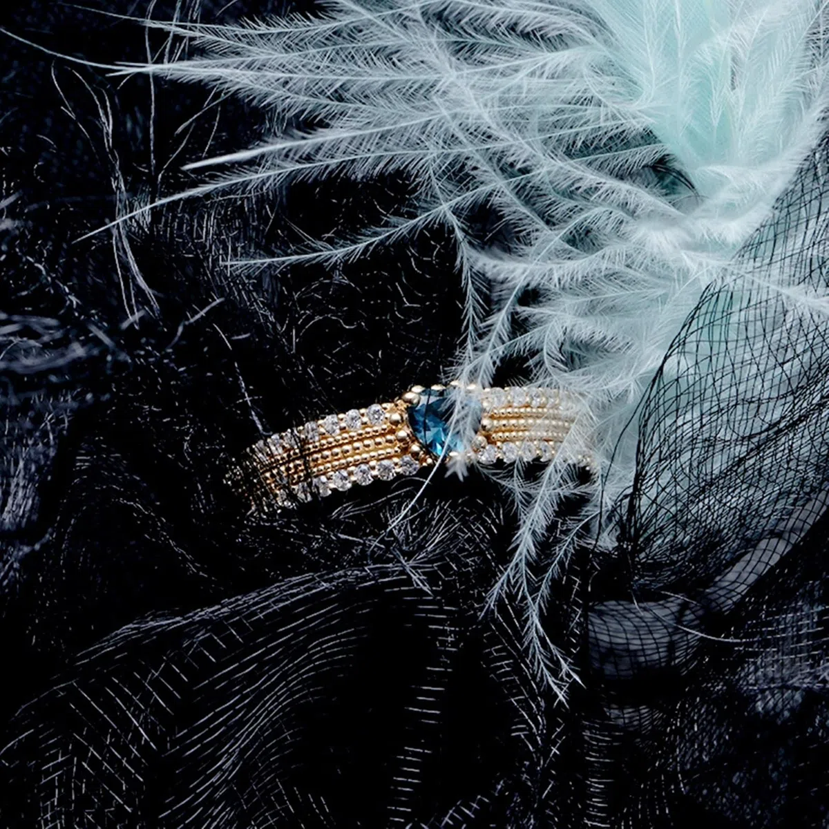 Alianzas Au 375/585/750 Oro con Corazón Azul Topacio Eterno Anillo de Boda