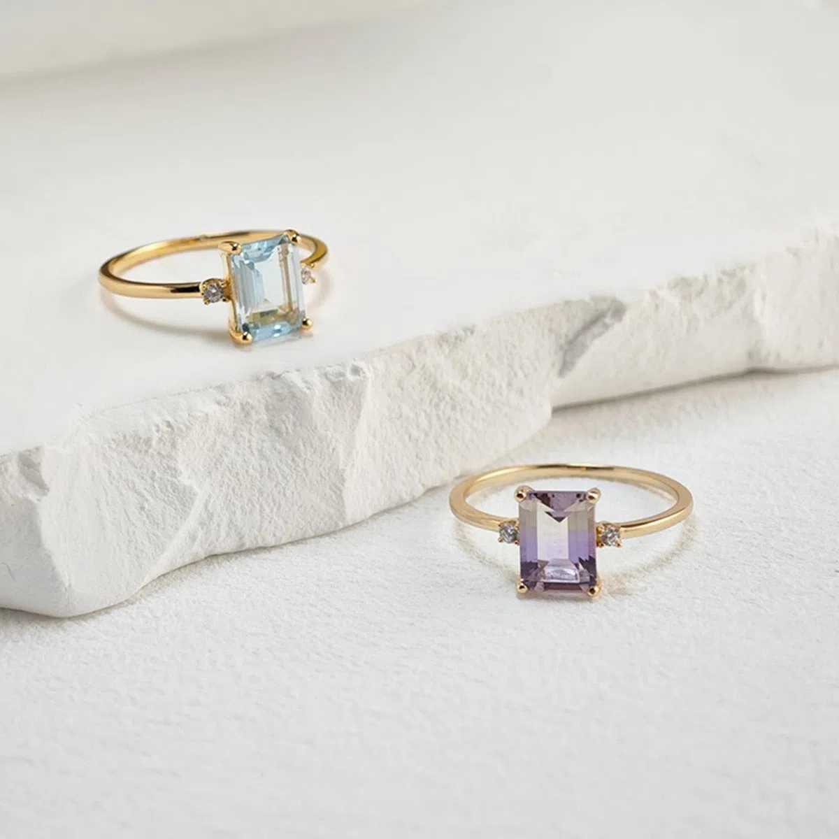 Anillo de compromiso de oro auténtico de 9 K/14 K/18 K, esmeralda en 4 garras