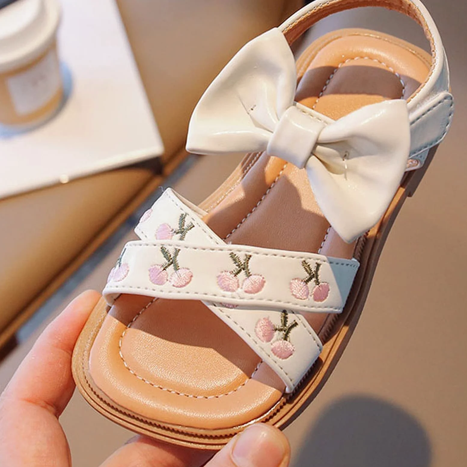 YHQZNLXQ Generisch Sandalias para Niñas Verano Bebé Niñas Zapatos De Princesa Suela Suave Zapatos Romanos Bordados