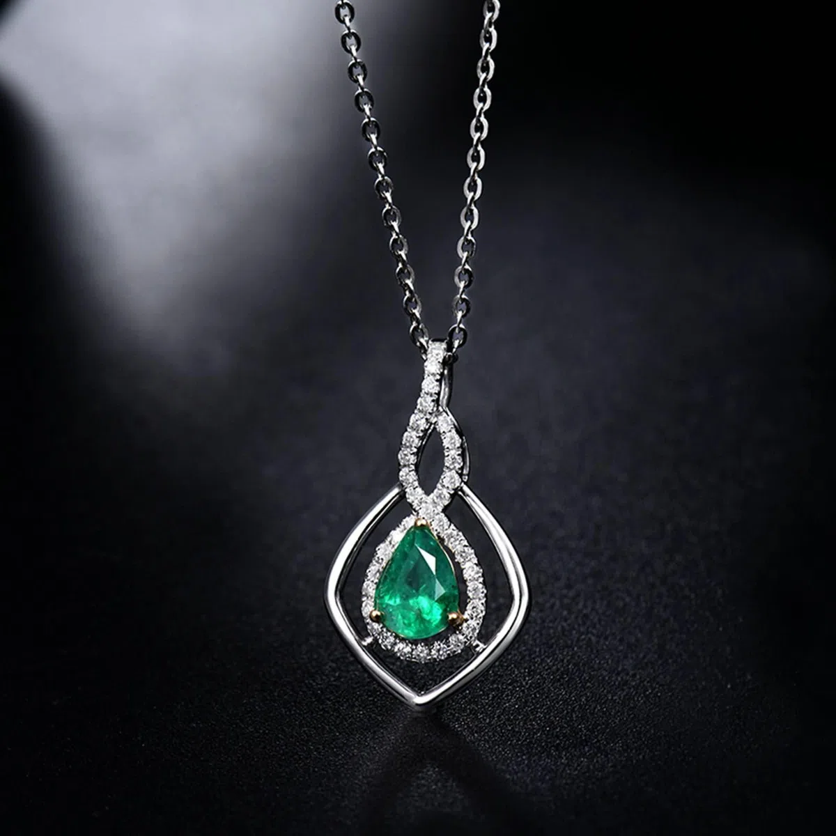 Colgantes de Oro Blanco 18 Kilates para Mujer,Collares Geométrico y Pera con 1.2ct Esmeralda Creada con Moissanita Colgante Collar de Mujer de Plata Verde