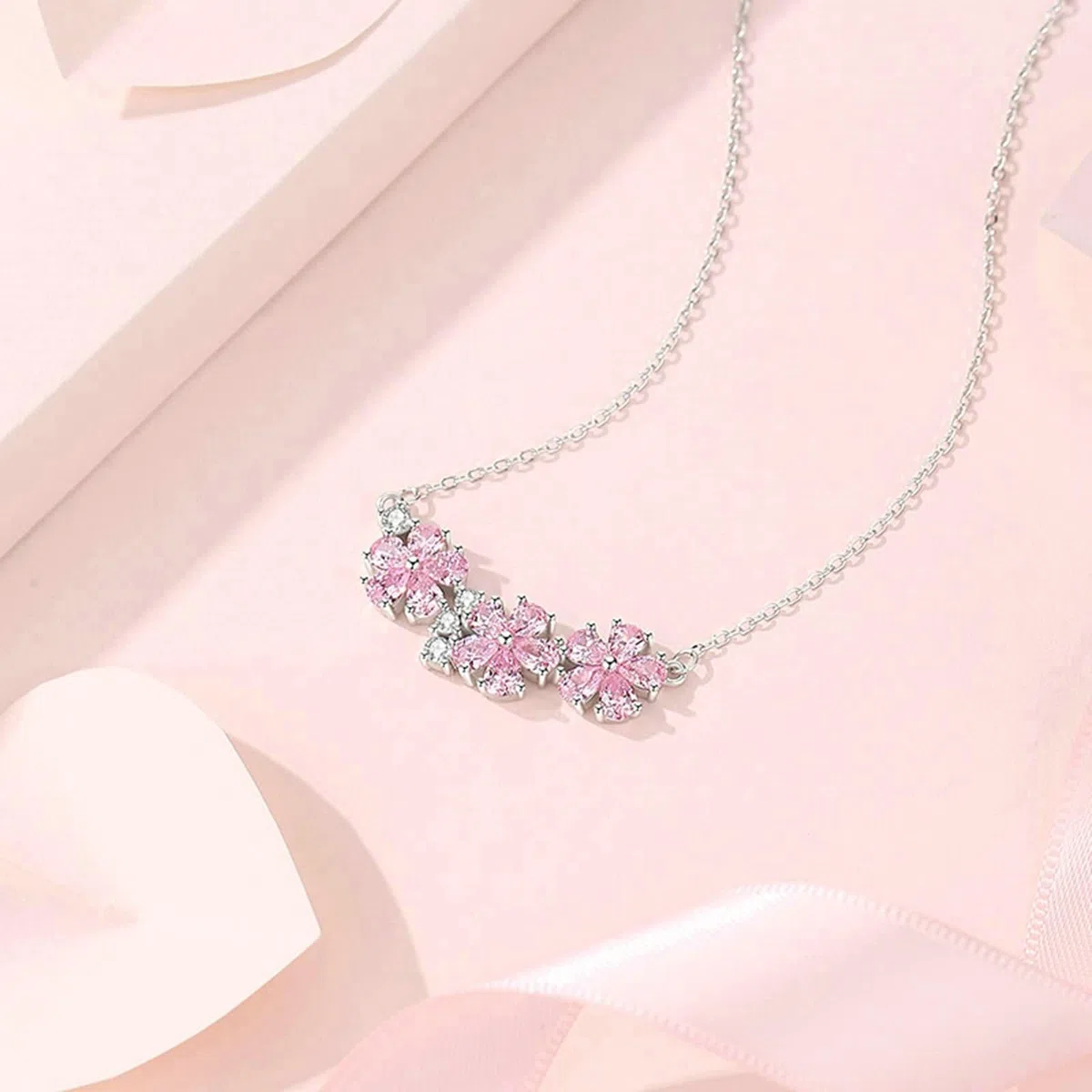 Collar de platino con colgante para mujer, colgante de flores con zafiro rosa y moissanita, collar de boda, cadena de oro blanco, 45 cm
