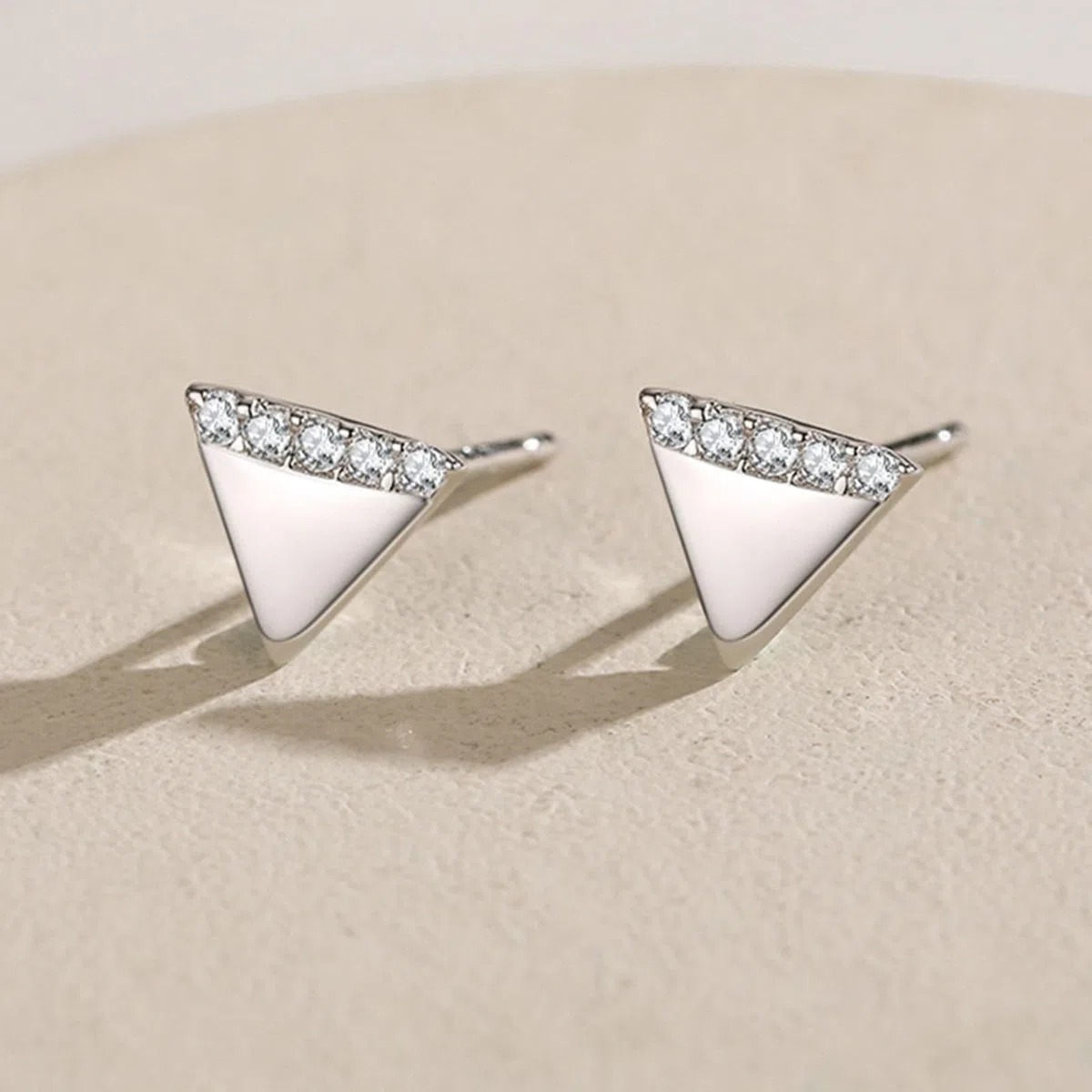 Pendientes de oro blanco de 18 quilates con moissanita, triángulo PT950, pendientes de platino