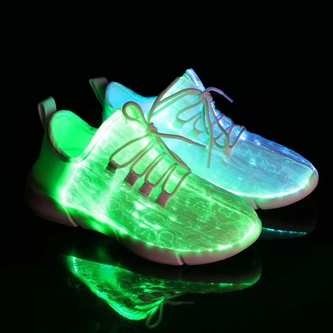 LED Zapatos,CE Certificado,Zapatillas LED USB de Carga de 7 Colores de Luz Zapatillas con Luces del Zapato por la Fiesta de Baile de Navidad de San Valentín con el Navidad, año Nuevo