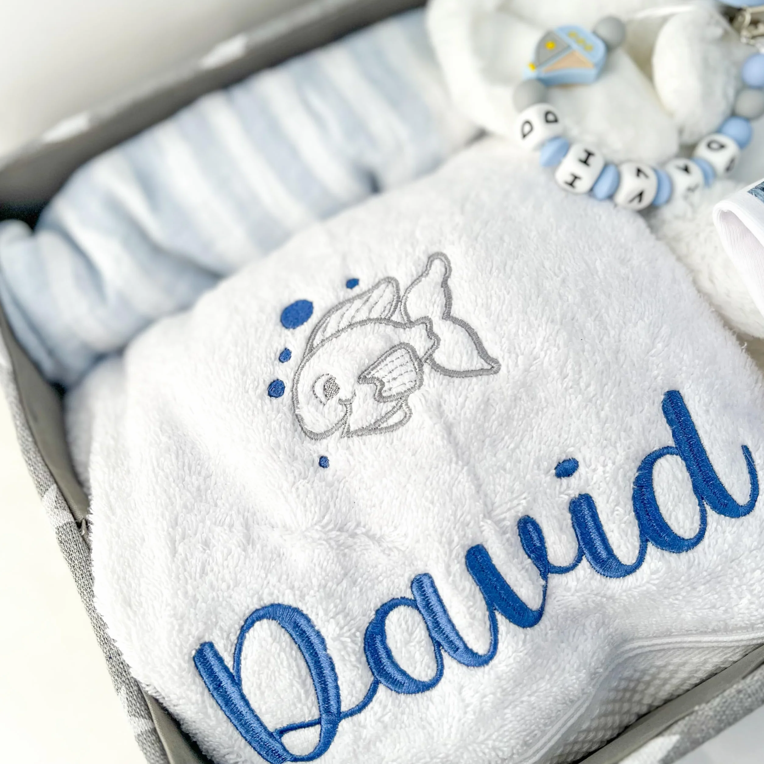 Albornoz infantil personalizable con nombre bordado - Bata de baño rizo blanco absorbente Talla 1-16