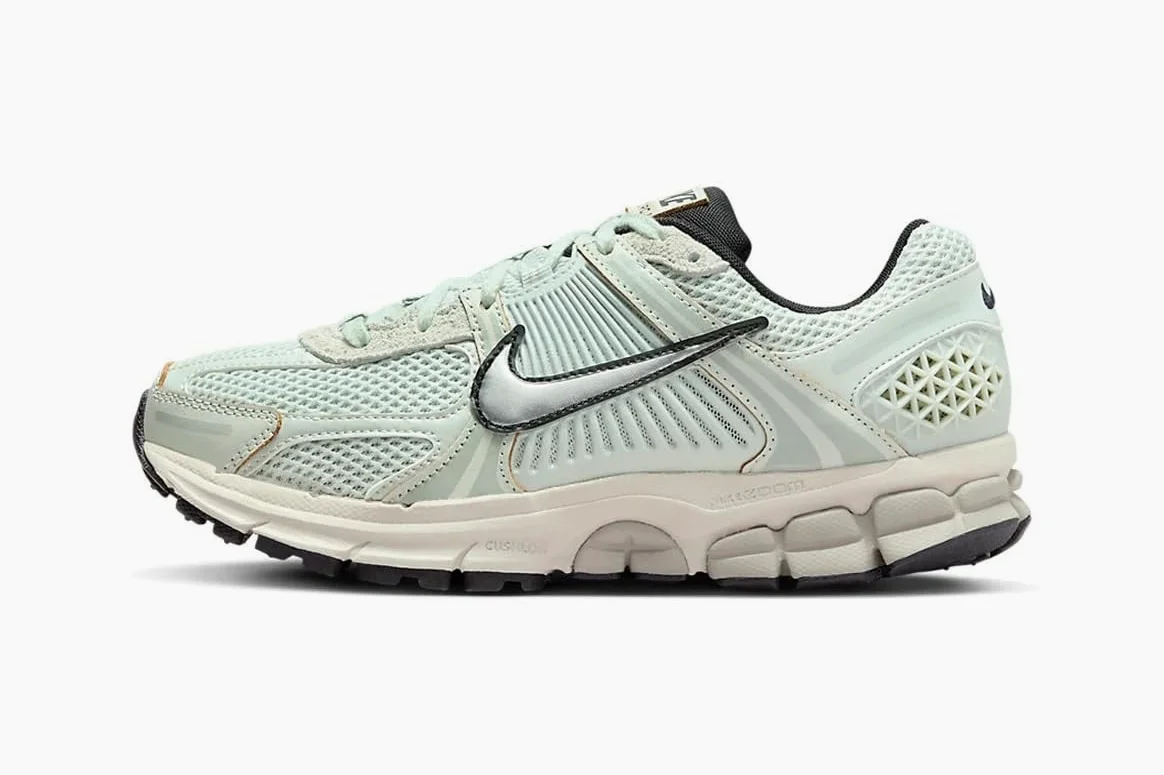Nike Zoom Vomero 5 SneakerMujer