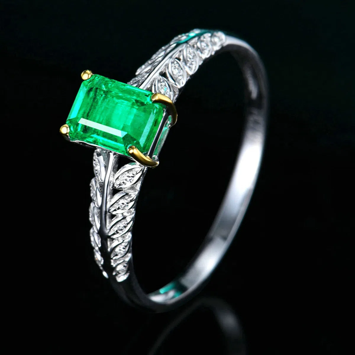 Anillo de boda para mujer de platino, talla 1/2-V 1/2, anillos de compromiso con hojas de 4 garras con esmeralda de 1 ct y moissanita