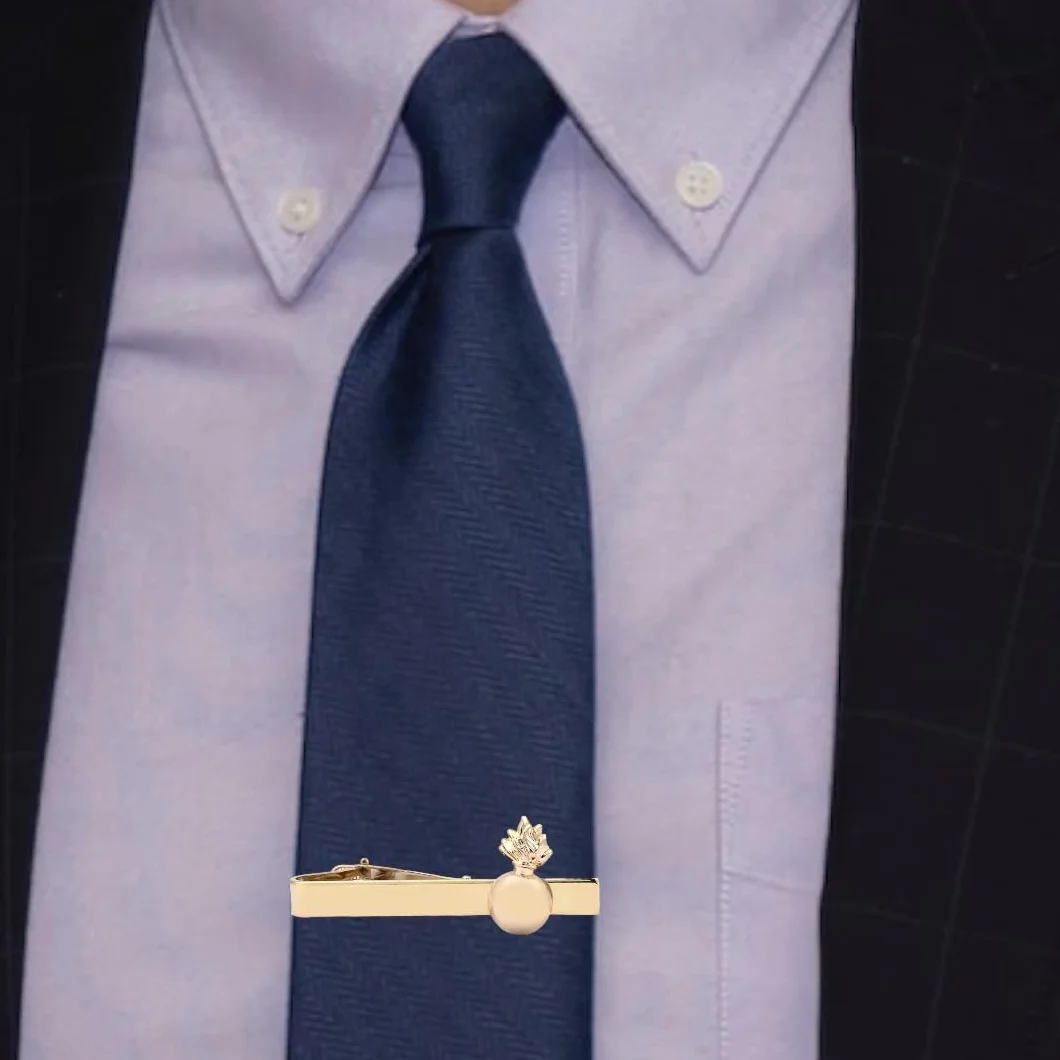 Pasador de Corbata Emblema de Artillería 18x10 mm | Pasador Original para Regalar | Pasador de Pinza Dorado | Broches Exclusivos | Complementos de Moda para Hombres