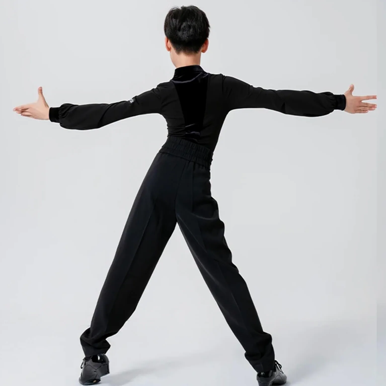 Latin Dance Costume Boy's Black Mesh V-Neck Tops Rumba Samba Practice Set Children's Ballroom Cha Competition Wear para Hombre, Salsa, Jazz, Danza(Black Tops-Pants,XXS)
