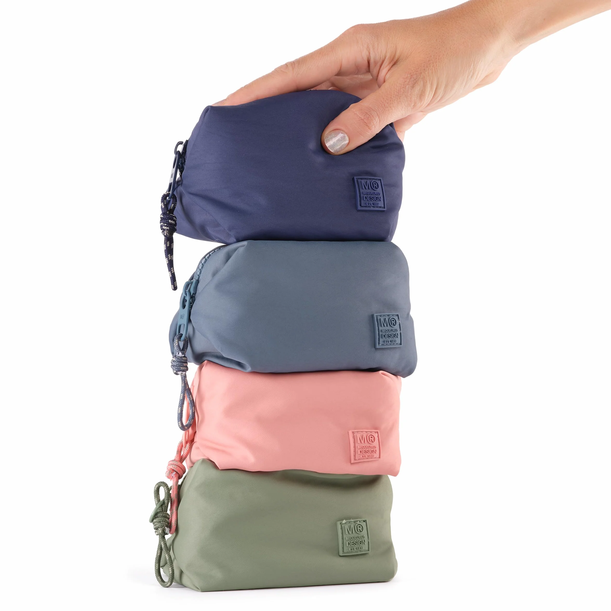 Miquelrius - Mini Neceser para cosméticos, Maquillaje o Accesorios, Portatodo Acolchado Repelente al Agua, Estuche Compacto de Viaje, Ligero y Resistente, 110 x 80 x 80 mm
