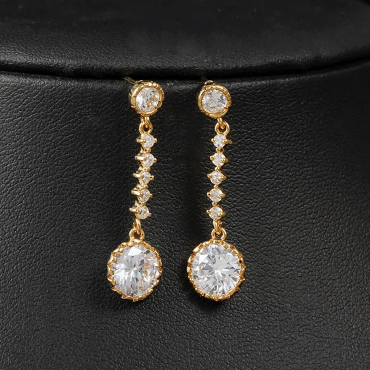 AMDXD Pendientes de oro de 18 quilates Au750, pendientes clásicos con moissanita, oro amarillo 750, pendientes de moissanita, estilo Art Nouveau