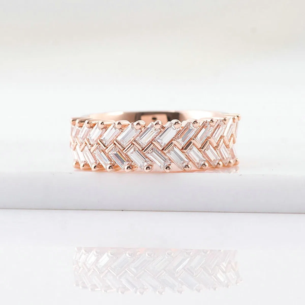 Alliance Moissanite Veritable Anillo Dee Rose 9 quilates con Moissanite de forma rectangular talla tía para hermana día de la madre joyería
