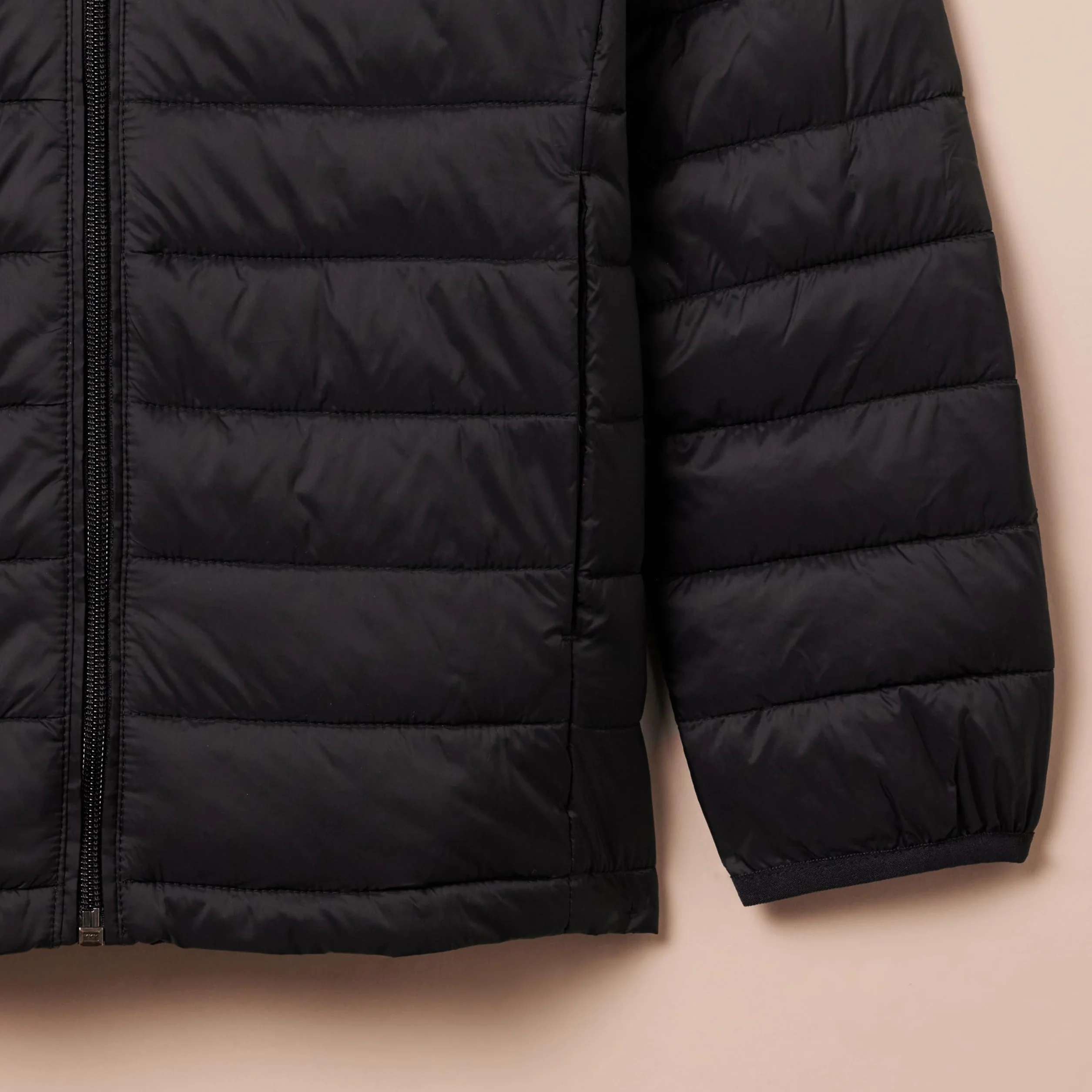 Amazon Essentials Chaqueta Plumífera Plegable Resistente a la Lluvia Ligera para Niños