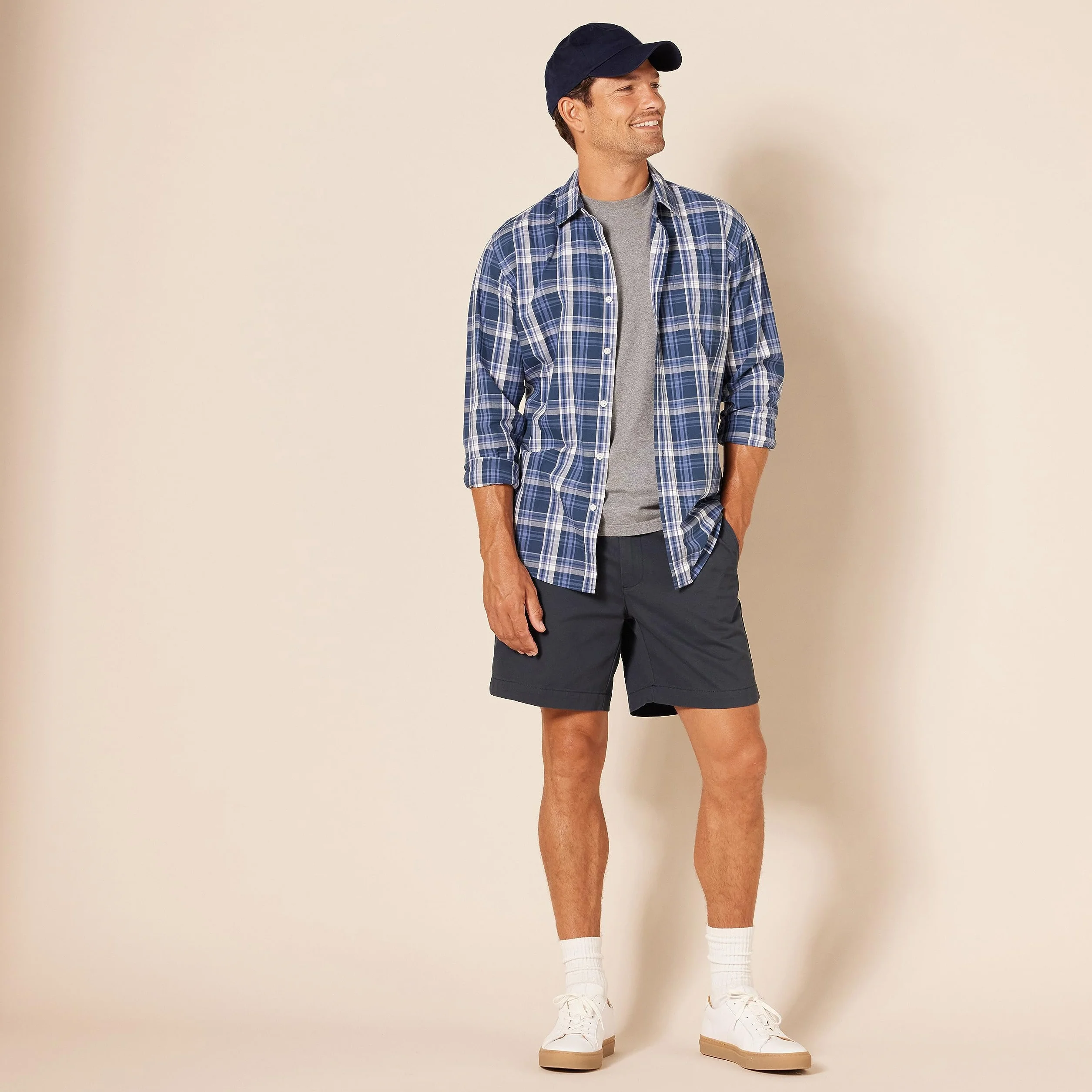 Amazon Essentials Hombre Pantalones Cortos Chinos de 18 cm con Corte Clásico