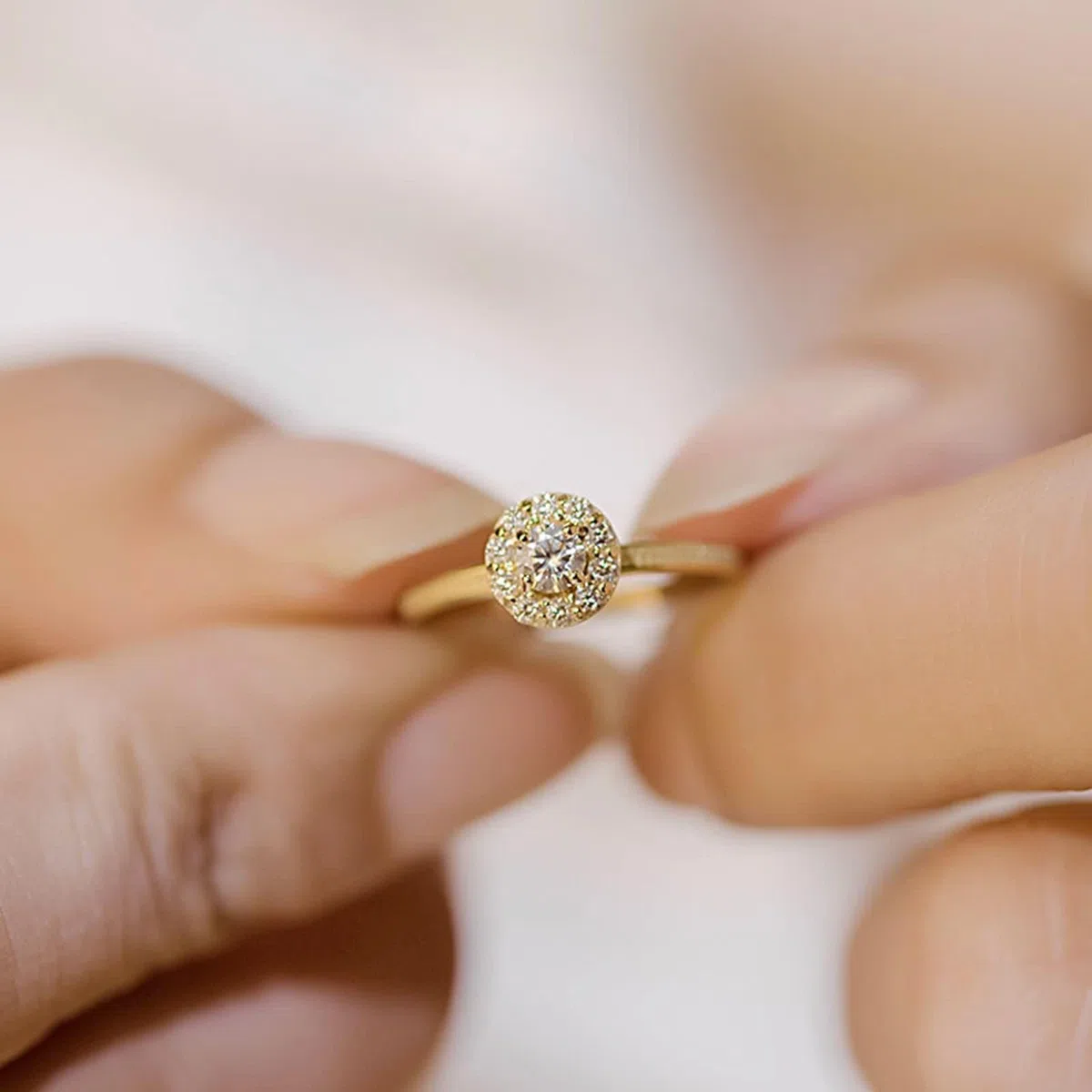 Beydodo Anillos de Matrimonio de Oro Amarillo de 9 14 18 K para Mujer con Flor con Moissanita, Anillos Mujer Alianzas Oro Amarillo