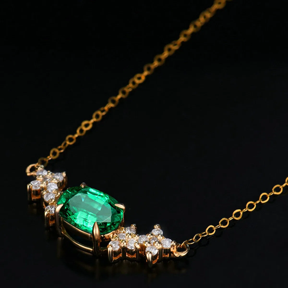 Collar con colgante, flor con esmeralda ovalada creada en laboratorio, oro de 1 quilates de 18 quilates/plata de ley 925, collares con colgante para mujeres y niñas, regalo para el día de la madre/día