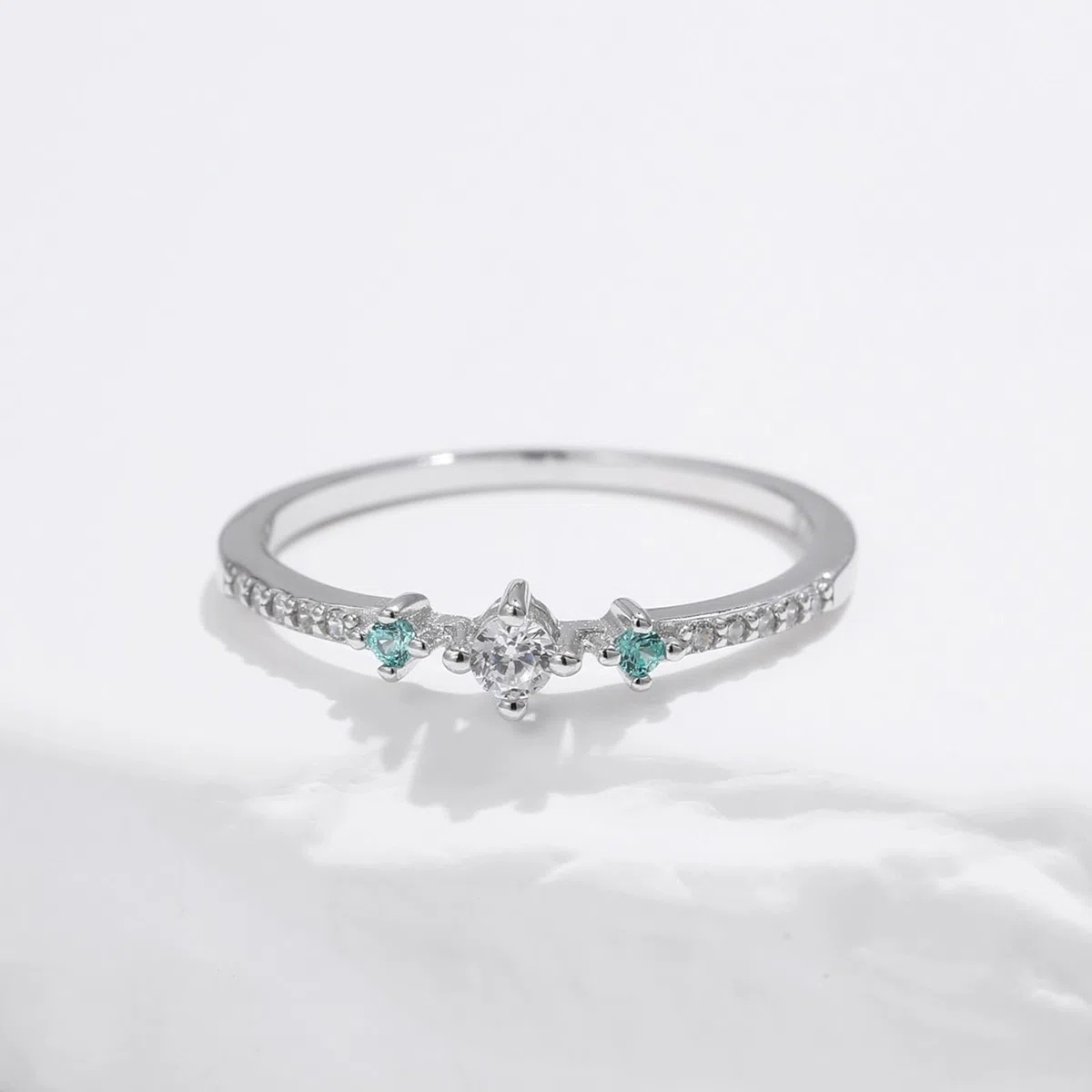 KnSam Anillo de boda de oro blanco 375 de 9 quilates, moissanit Au375 oro, delicado anillo apilable, anillo de eternidad, anillo de solicitud, joyas de oro auténtico, talla 56 (17,8), Oro blanco 375