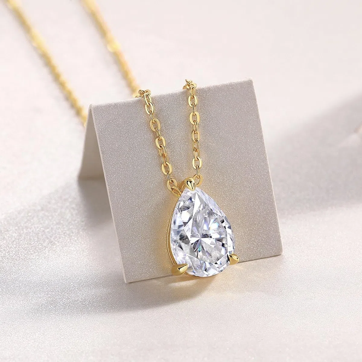 Collar de oro amarillo para mujer, tres lágrimas solitarias, collar ajustable para mujer, moissanita