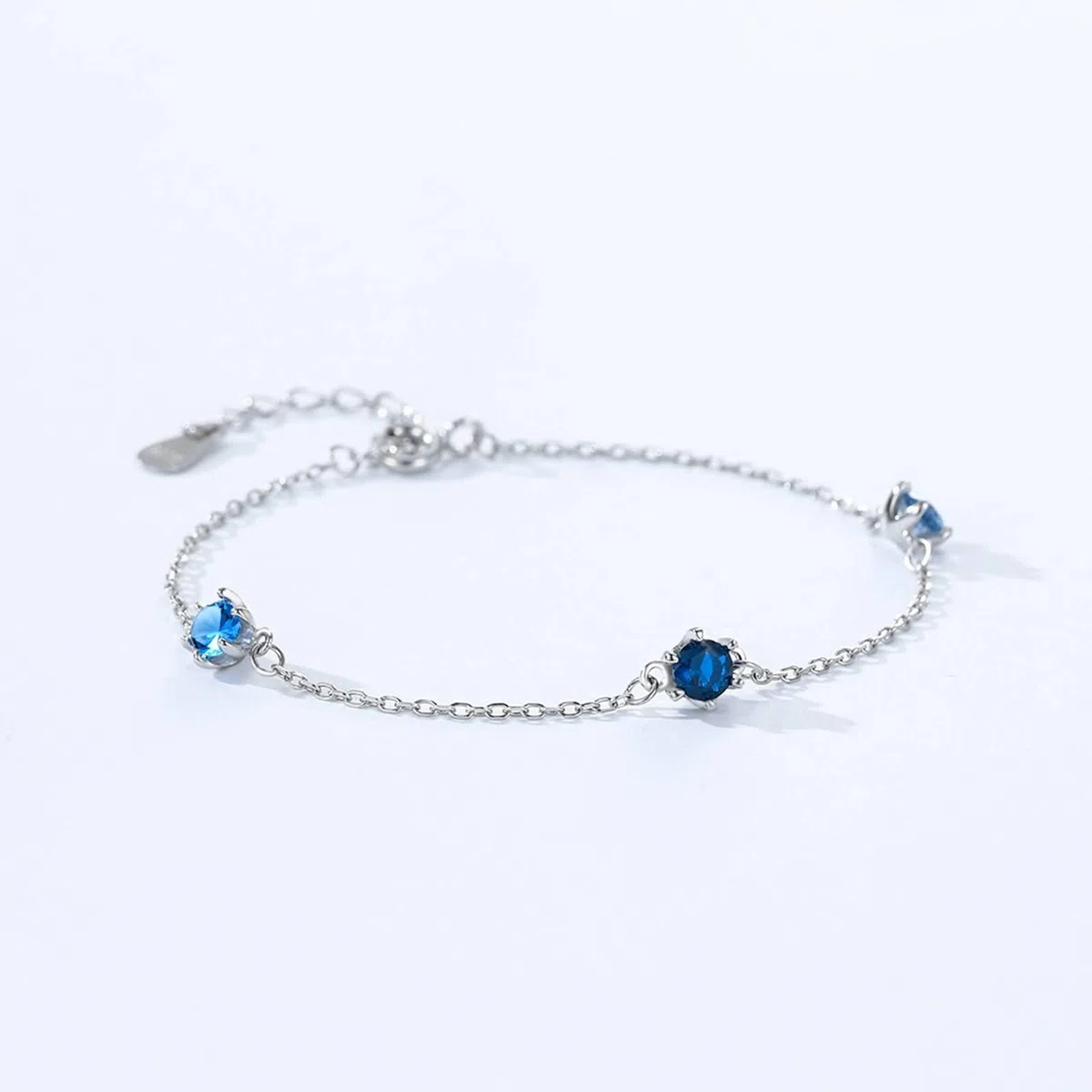 Pulseras de zafiro para mujer, ajustables, 0,25 quilates, zafiro sintético y topacio, pulsera de platino macizo de piedra azul simple para mujer, oro blanco de 9 K/14 K/18 quilates/PT950