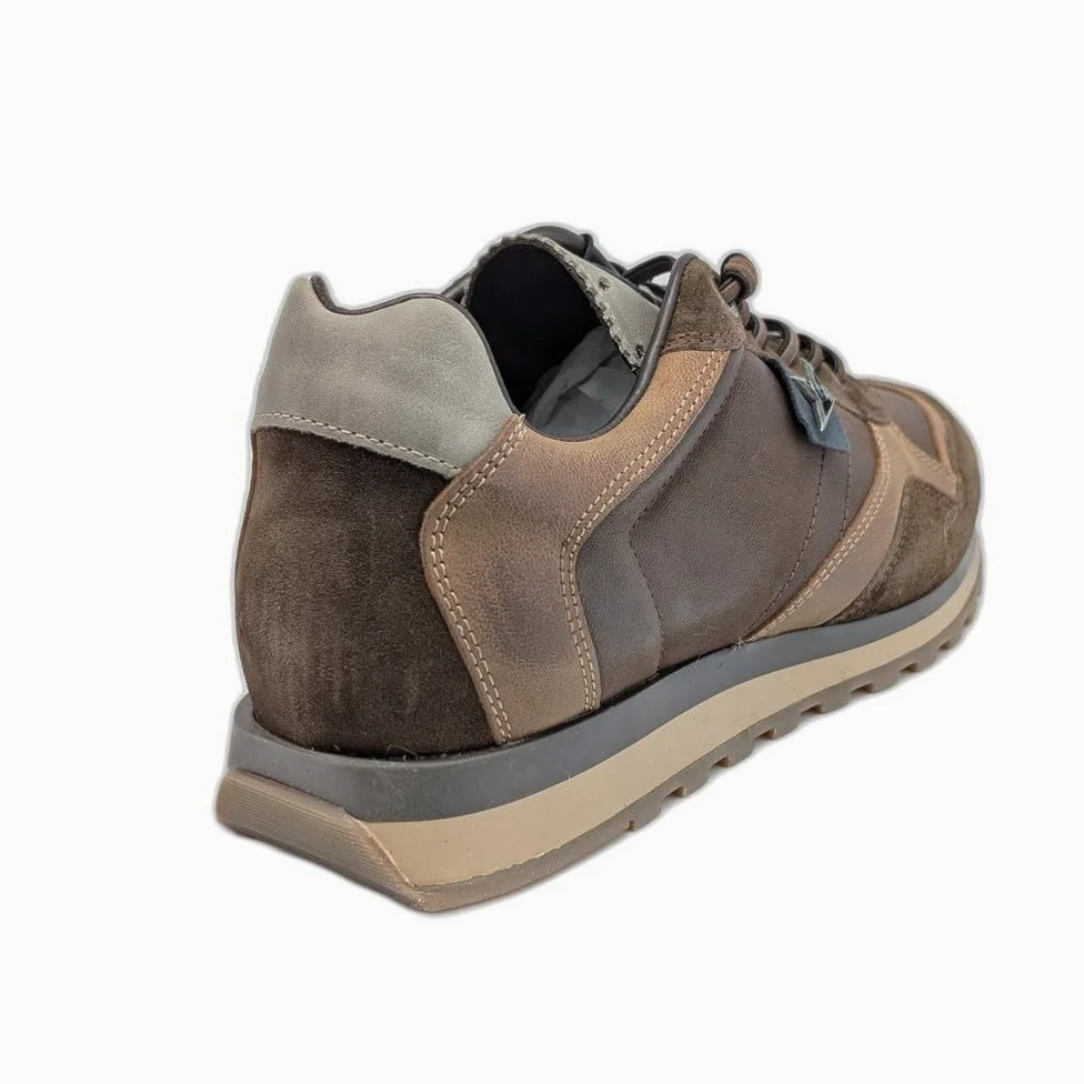 848 Ante Cacao: Zapatilla Hombre marrón. Nylon y Ante, Forro de Cuero, Plantilla Acolchada extraíble, Cordones elásticos y Suela Goma Antideslizante.