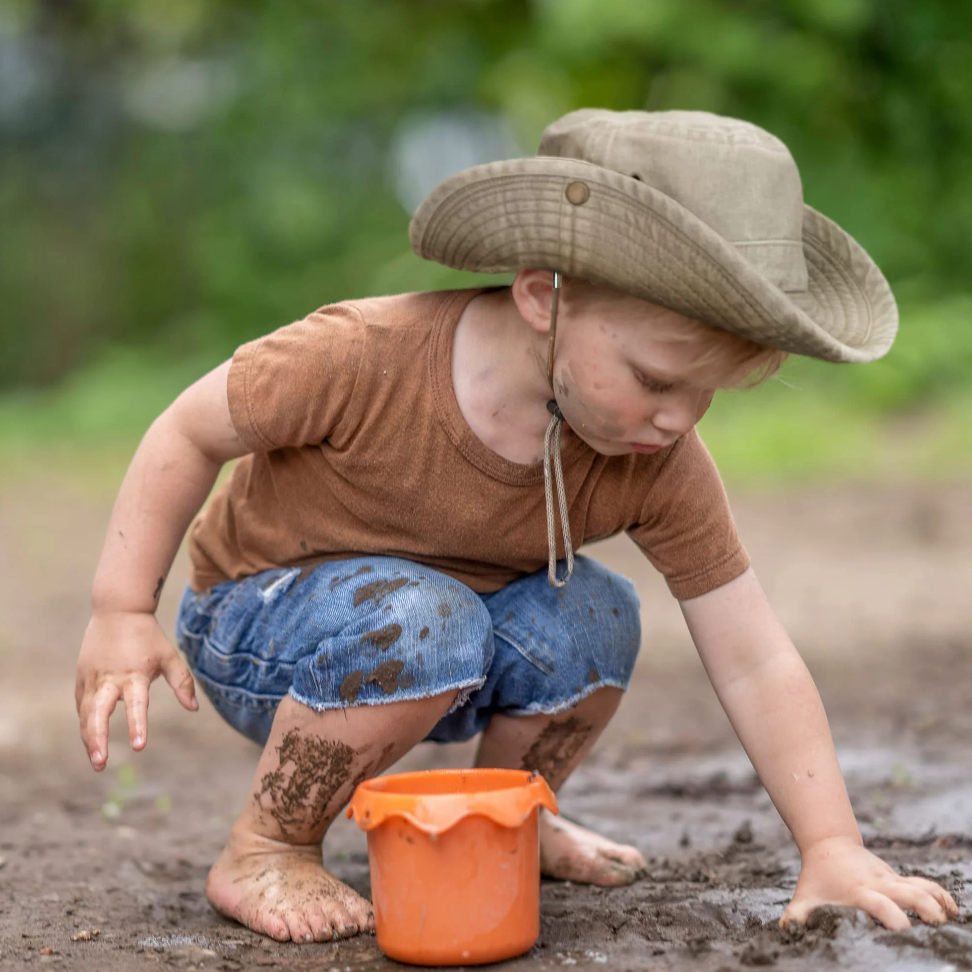 TOSKATOK UPF 50 + Boys Kids Safari Outback Sombrero de protección Solar de algodón Estilo Australiano con ala Ancha, Correa de Barbilla Desmontable, Botones Laterales y Rejillas de ventilación