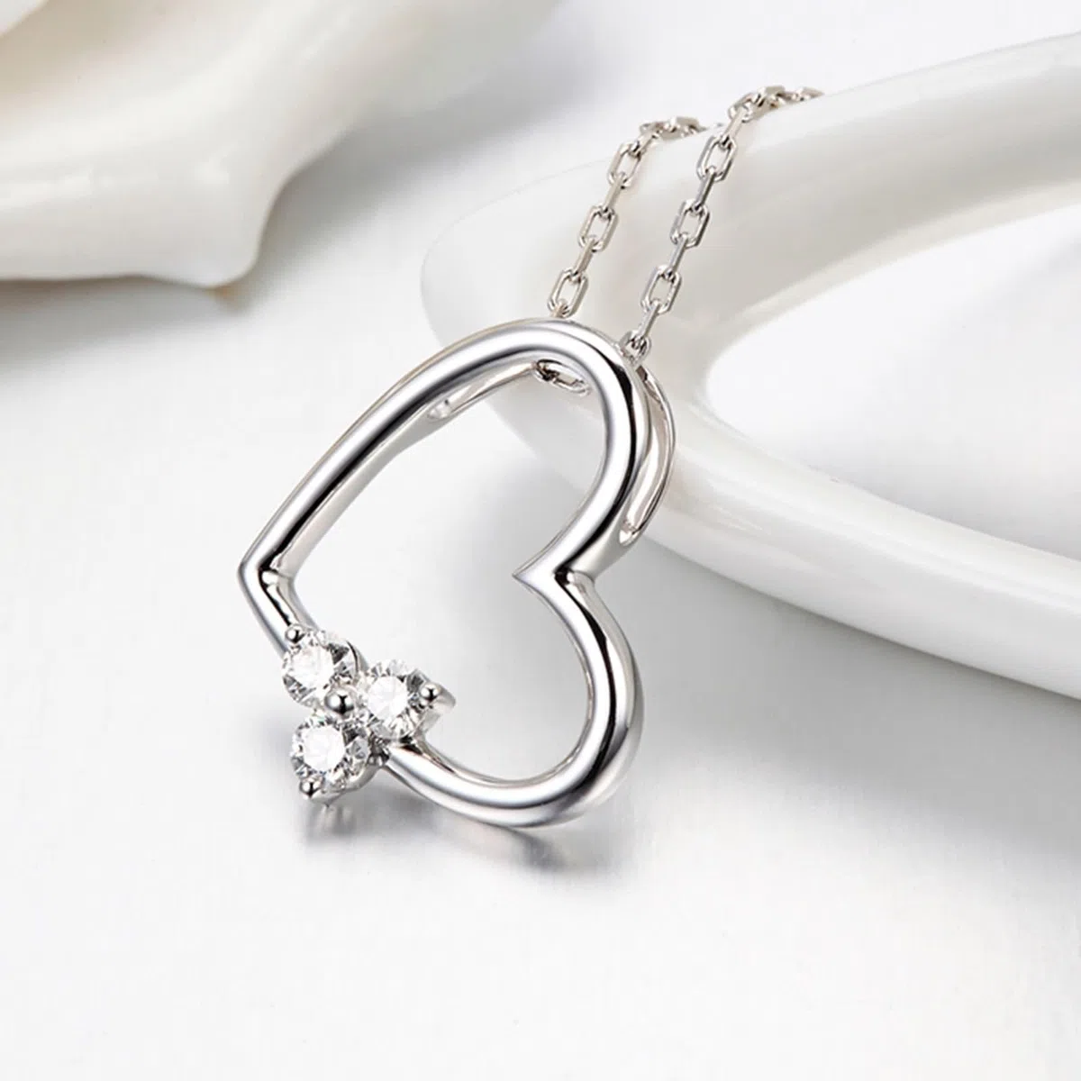 Collar para novia, collar largo de bisutería con forma de corazón con diamante y oro blanco