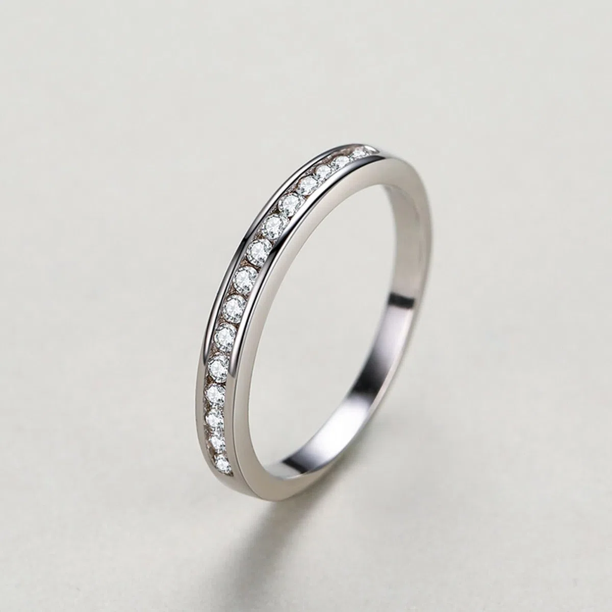 Anillos de compromiso, anillo de oro blanco, 18 K, apilable, diseño clásico de fila con diamante redondo, tamaño 52 (16,6)
