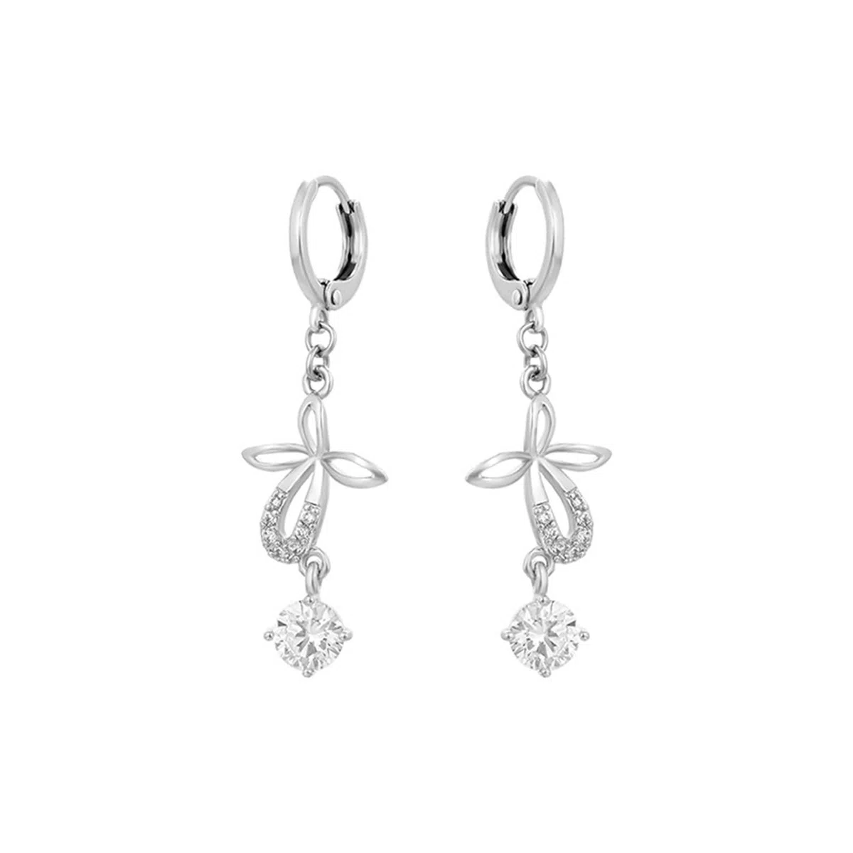 Pendientes de aro con colgante de mariposa y moissanita