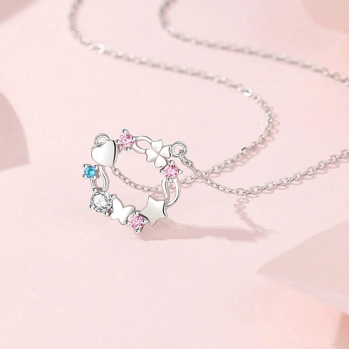 Collar con colgante de corazón para mujer, corona de trébol de mariposa, estrella, corazón, collar delicado para mujer, zafiro creado y topacio moissanita