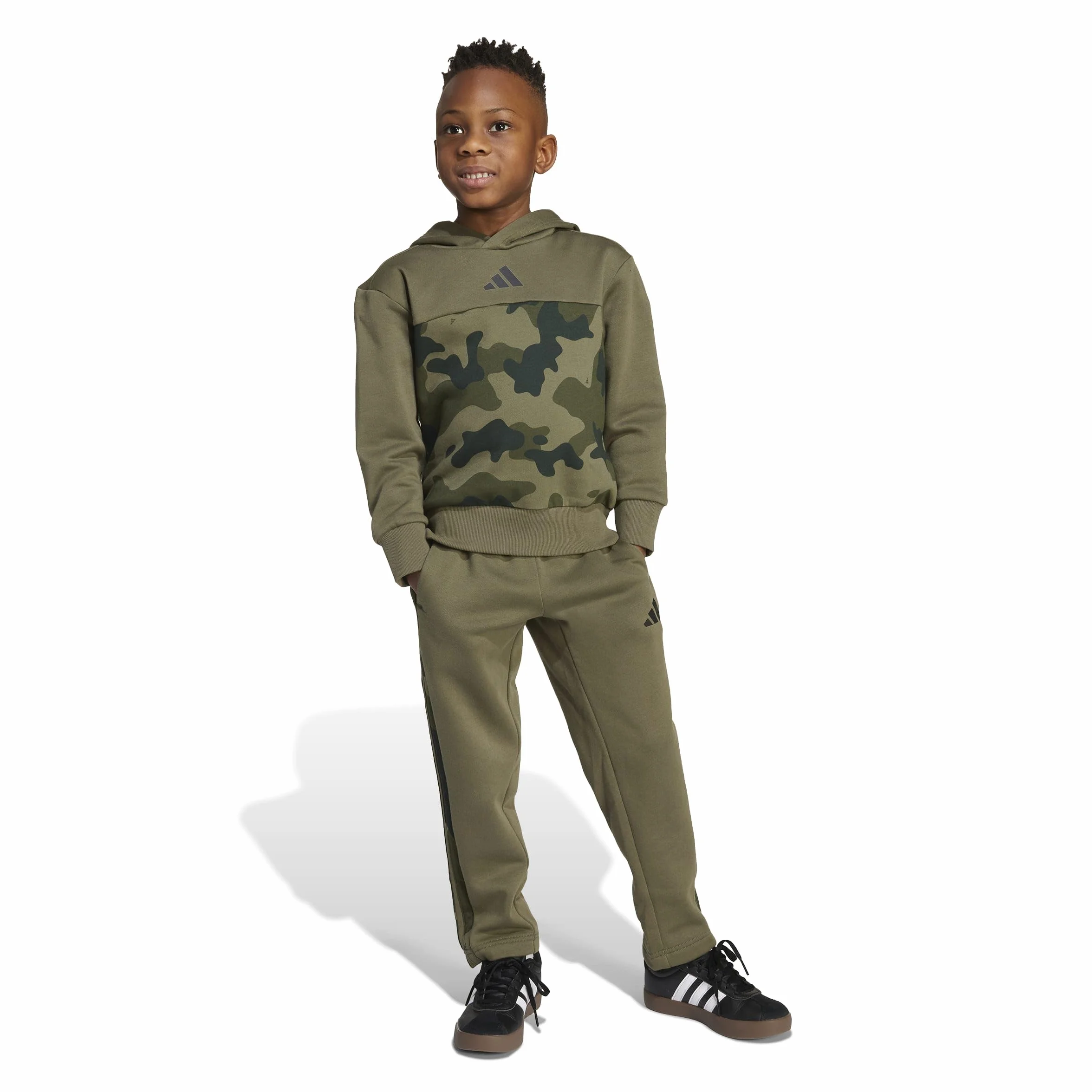 adidas Unisex Kids' Conjunto de chándal de felpa con estampado de camuflaje Seasonal Essentials