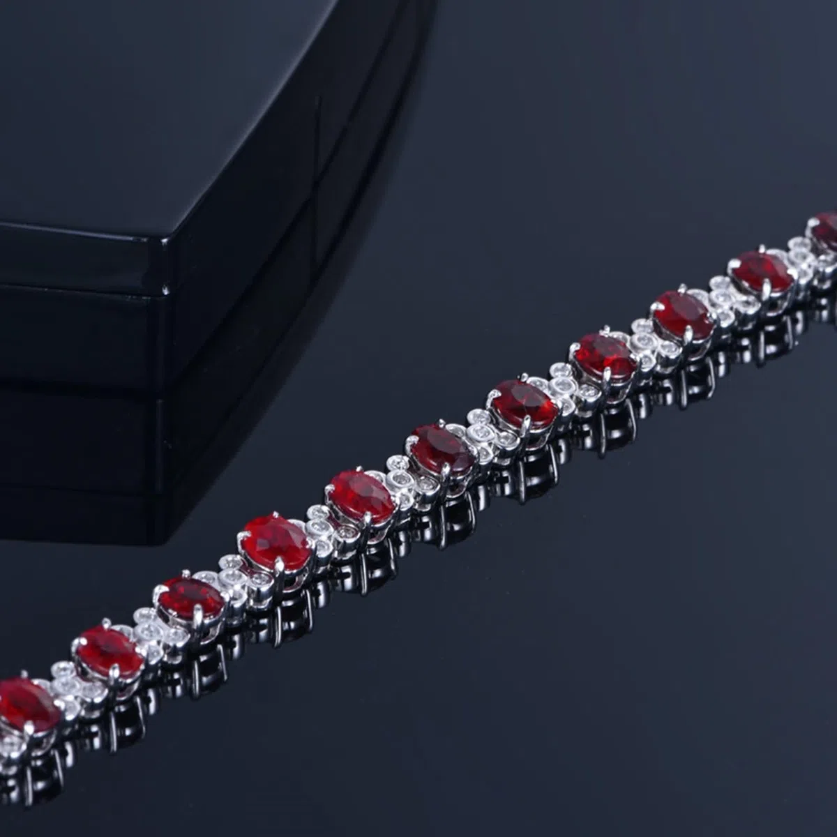 Pulsera de Oro Blanco Mujer 9 K / 14 K / 18 K, Flor y Oval con Rubí Creado de 6 ct y Diamante, Cadena 16 CM, Pulsera Mujer de Plata Rojo