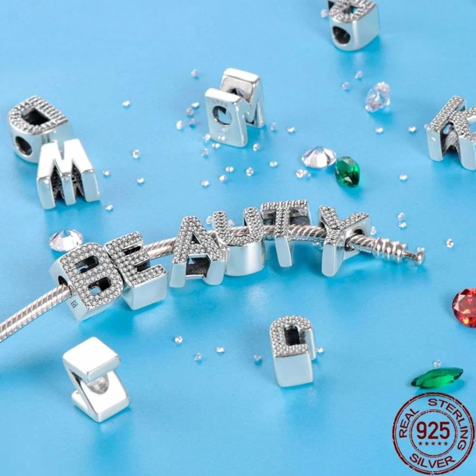 BEEUVIP L Abalorios Charms Colgantes de Alfabeto Cuentas Plata de Ley 925 con Circonita cúbica Transparente Compatible con Pulsera Pandora & Europeo, Charms de Letra para Mujer El estilo C
