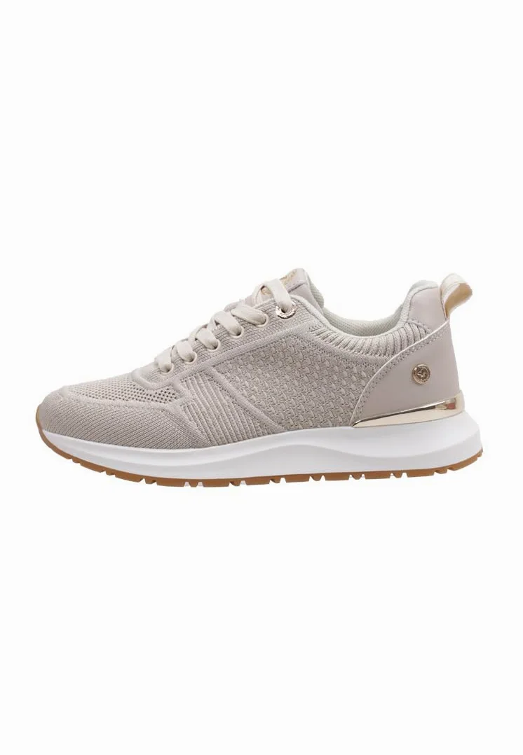 XTI - Zapatilla Mujer - Calzado Cómodo y Versátil - Moda Casual