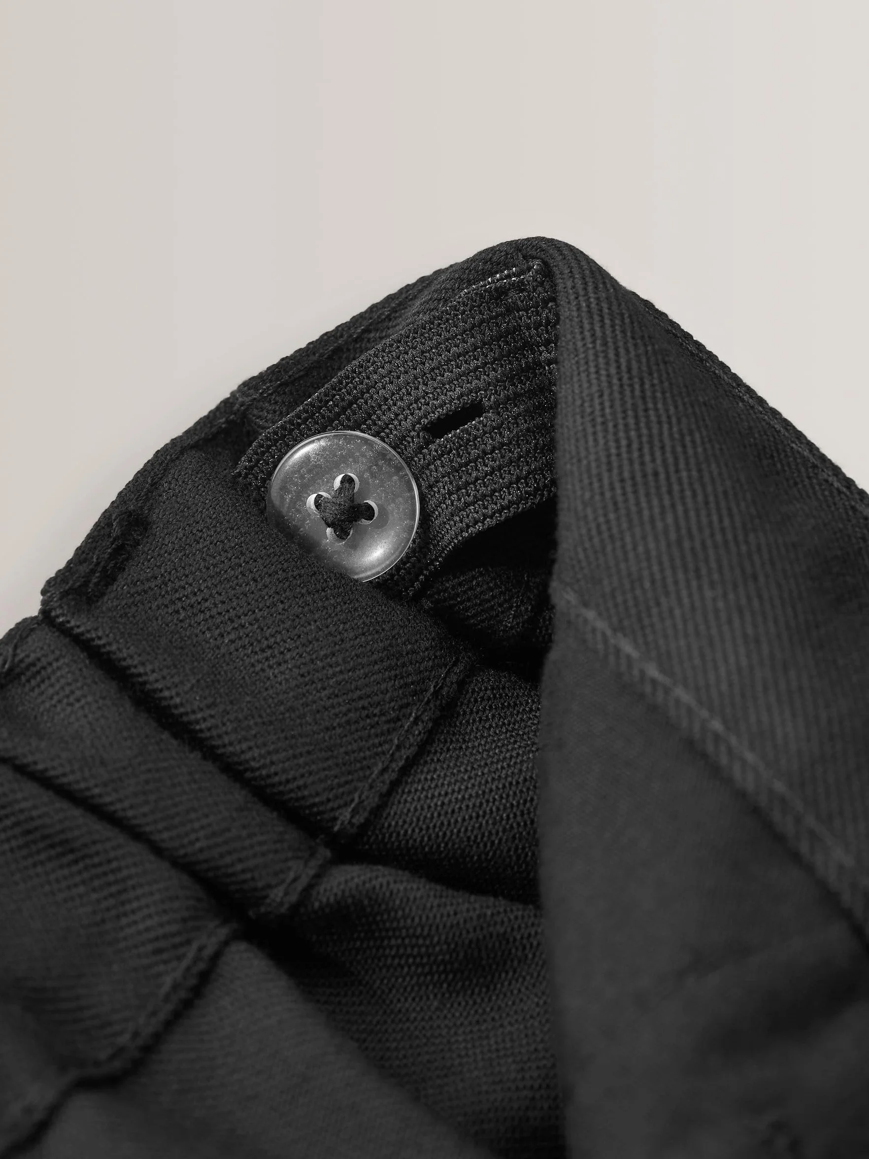 NEXT Niños Pantalones Escolares con Pinzas Corte Estándar