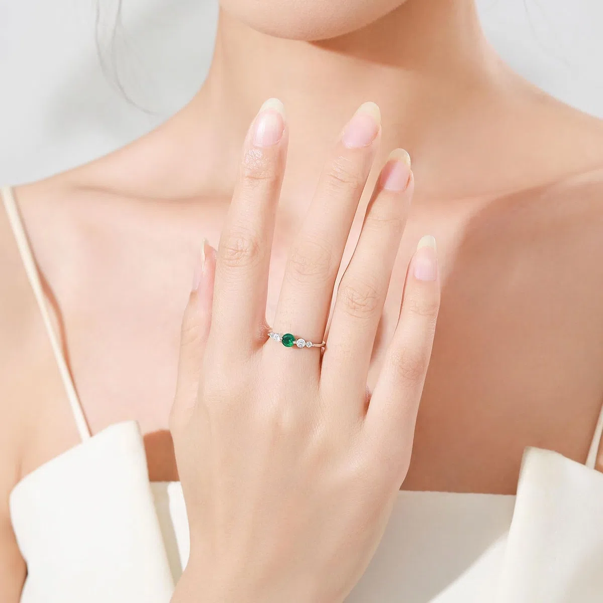 Anillo de boda de oro real con esmeralda creada de 0,3 ct, anillo de boda de oro blanco, elegante anillo de compromiso para mujer