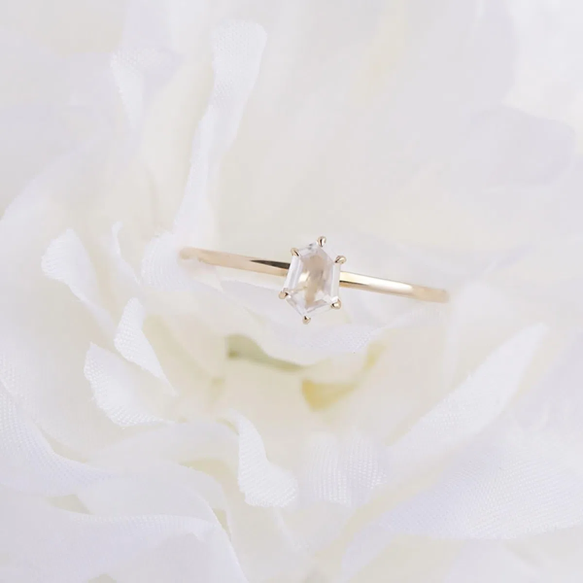Beydodo Anillo de Matrimonio Oro para Mujer 9 14 18Kilates con Irregular Solitario con Cristal, Anillos de Mujer Alianzas Oro