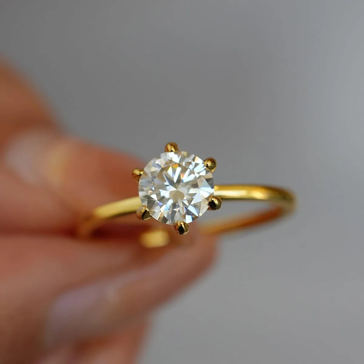 Anillo para mujer de oro con moissanite, alianzas de oro amarillo solitario, anillos de compromiso, anillo de compromiso de oro real