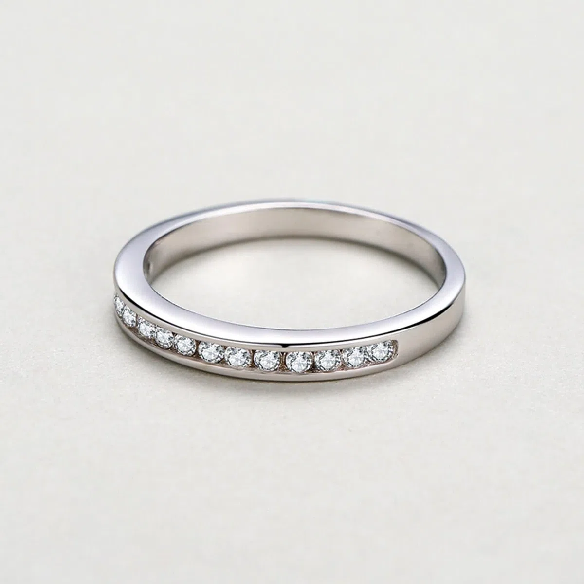 Anillos de compromiso, anillo de oro blanco, 18 K, apilable, diseño clásico de fila con diamante redondo, tamaño 52 (16,6)