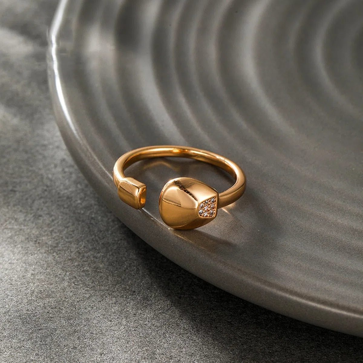 Anillos de compromiso para mujer, oro amarillo, pulido simple y abierto