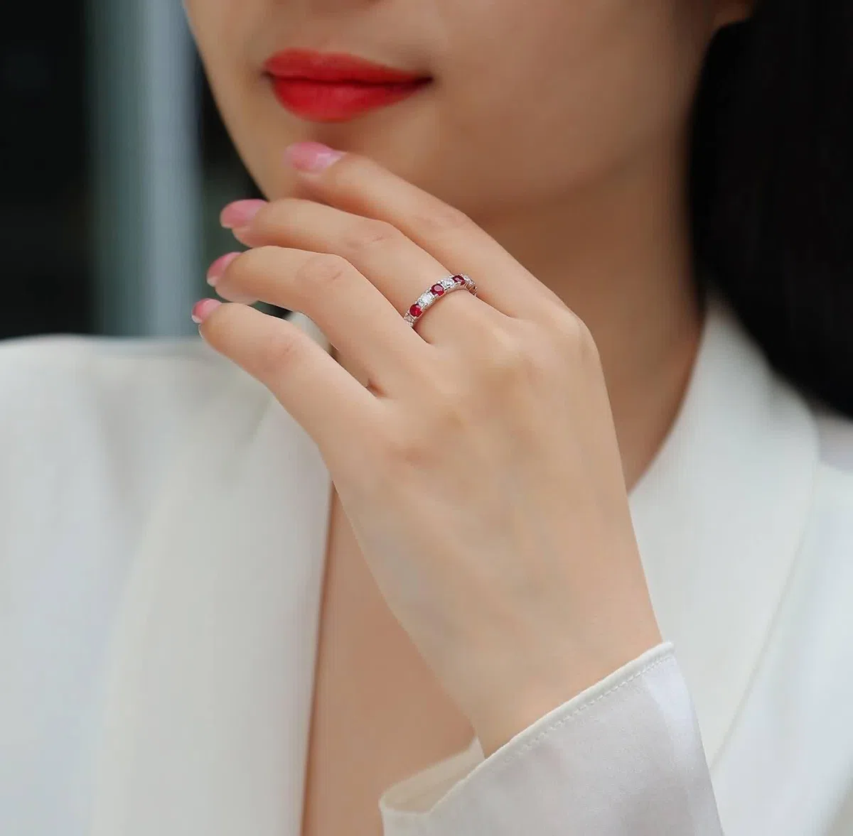 Anillo de compromiso de oro amarillo Au750, joyería de oro real, fino anillo de boda con laboratorio creado zafiro rojo, banda de boda con moissanite PT950 platino, talla 47-65